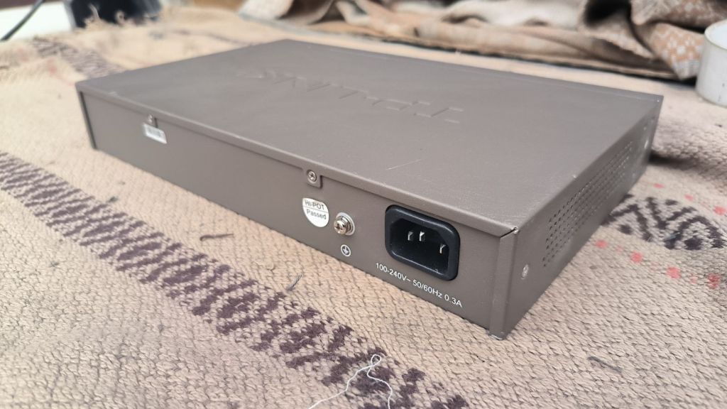 Комутатор TP-LINK TL-SL1210 - фото фото фото 1