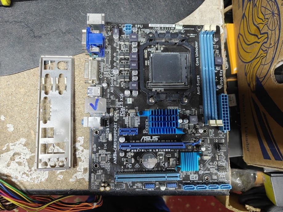 Мат. плата Asus M5A78L-M LE/USB3 sAM3+, AMD 760G, PCI-Ex16 MicroATX 2DDR3 № 261702200 - фото фото фото 0