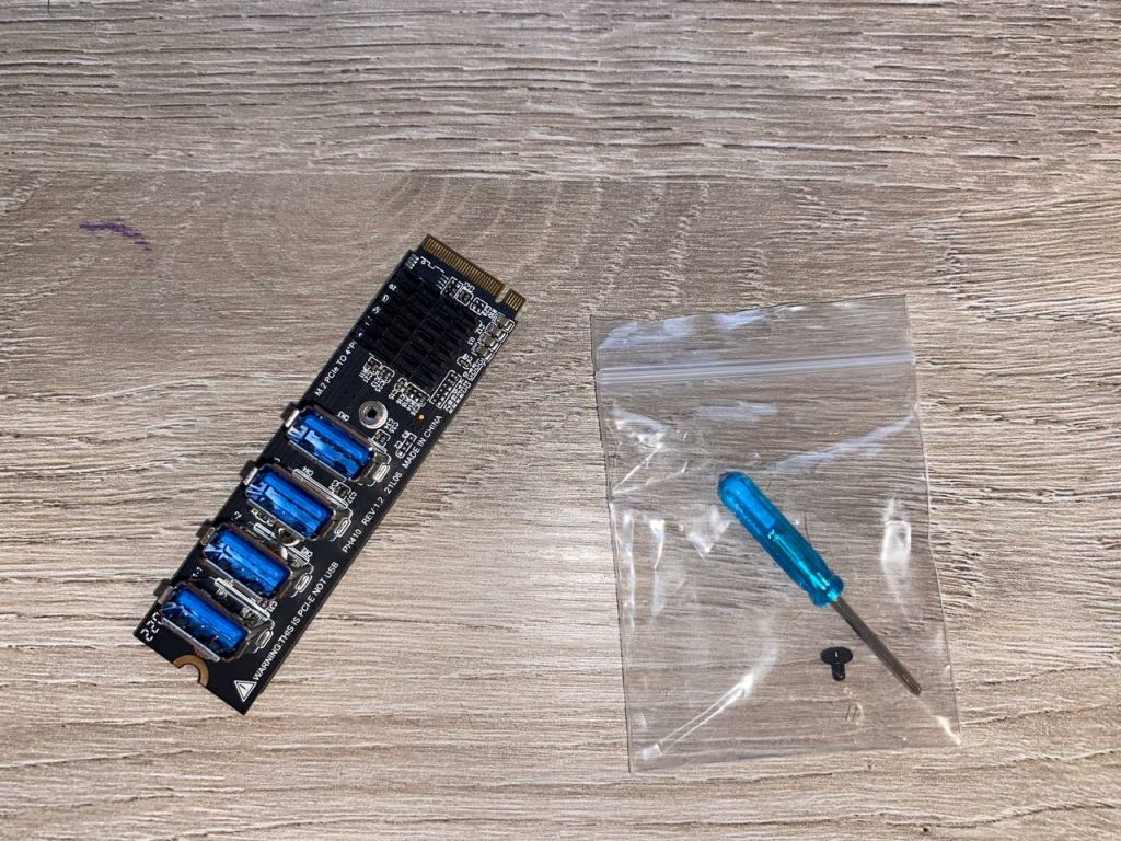 Адаптер M.2 PCI-E на 4 USB-PCI-Ex1 Расширитель Райзер Переходник GPU - фото фото фото 1