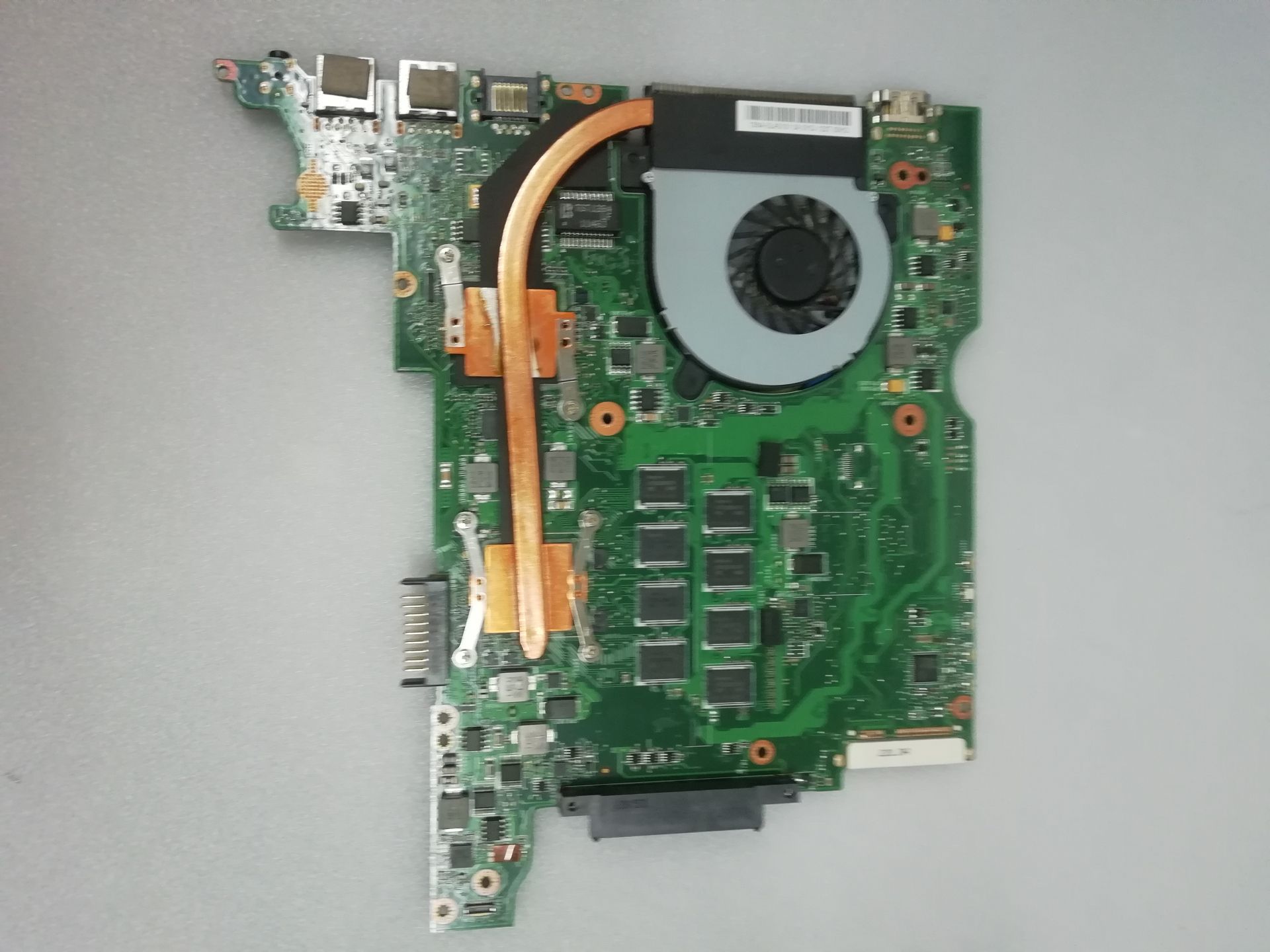 Ноутбук Asus Eee PC 1225B на запчасти. Разборка Asus 1225B - фото фото фото 4