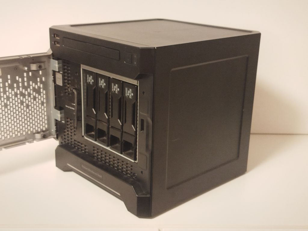 HP Proliant MicroServer Gen8, Xeon E3-1260L 4*2.4Ghz, 16 GB Memory, NO HDD - фото фото фото 3
