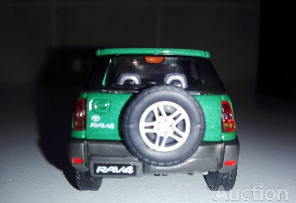 1/43 TOYOTA RAV 4         (2000). Cararama. - фото фото фото 7