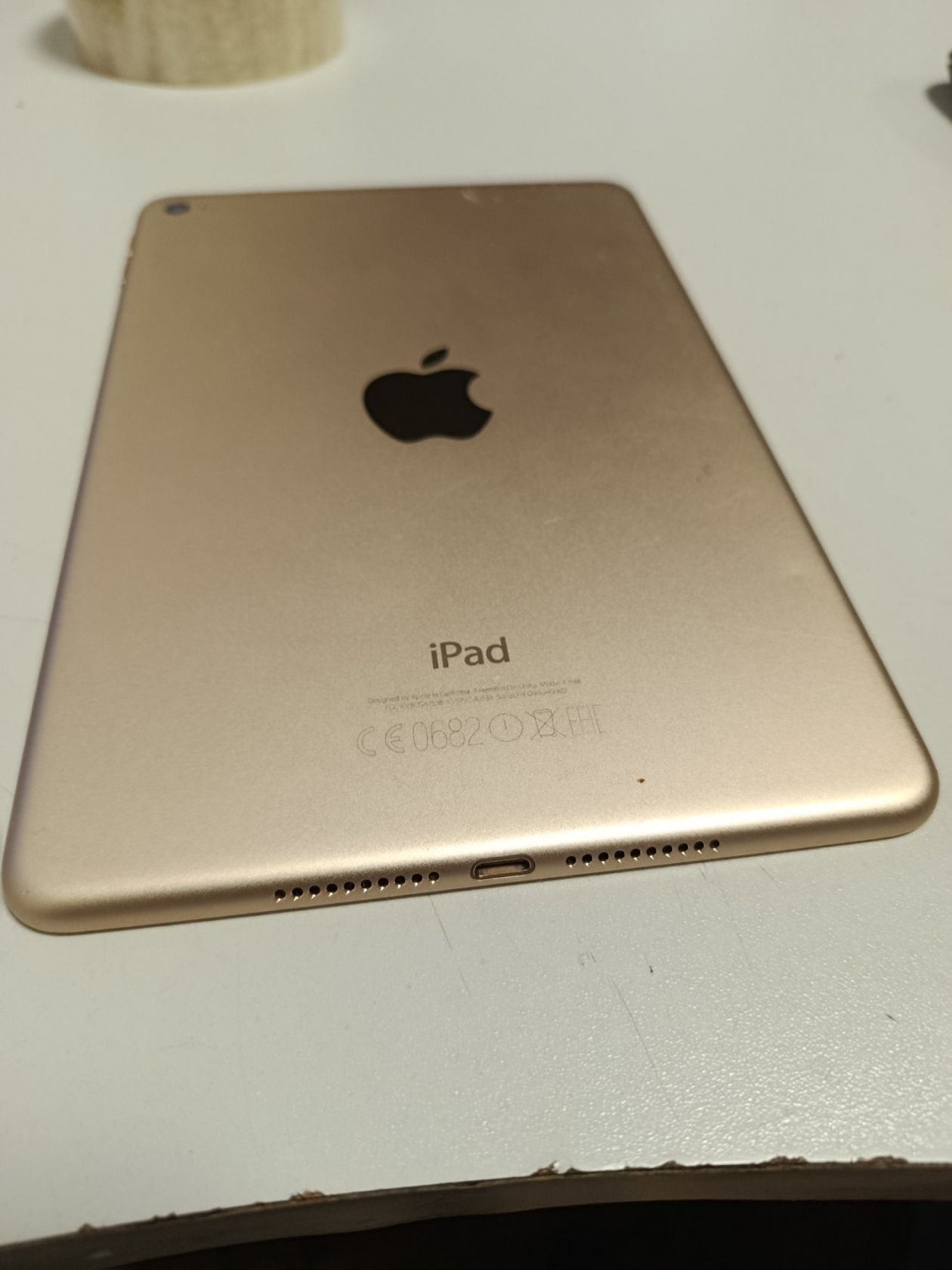 Планшет Apple iPad mini 4   (Model A1538) — не вмикається, золотистий - фото фото фото 2
