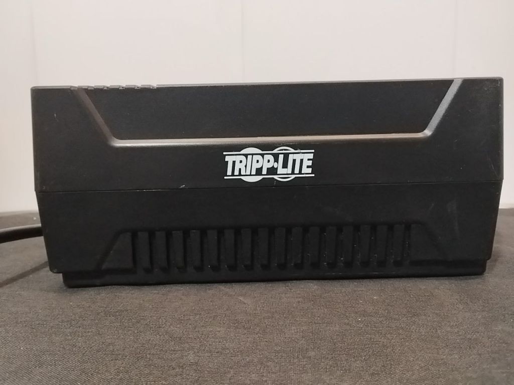 ДБЖ Tripp Lite AVRX550UD AVR Schuko USB 550 / без акб. / Код.ИБП2 - фото фото фото 7