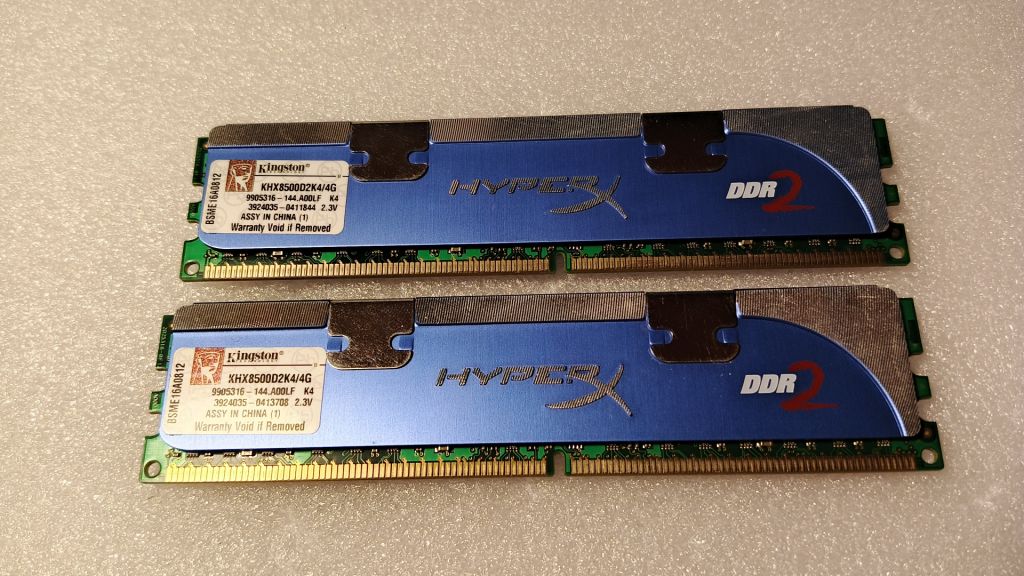 Оперативная память Kingston HyperX DDR2-1066      (2x1Gb) - фото фото фото 1