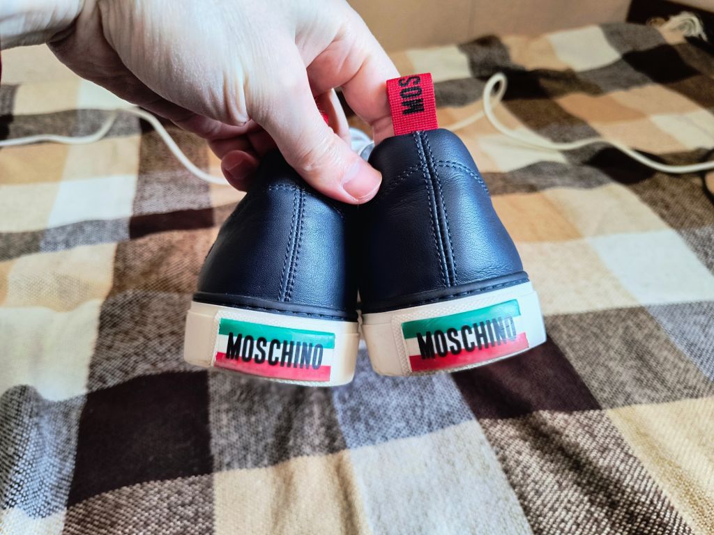 Снікерси шкіра Moschino - фото фото фото 5