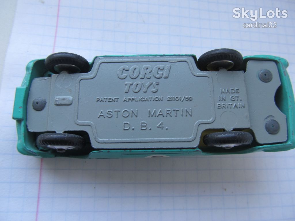 Corgi toys. Aston Martin D. B. 4. - фото фото фото 5