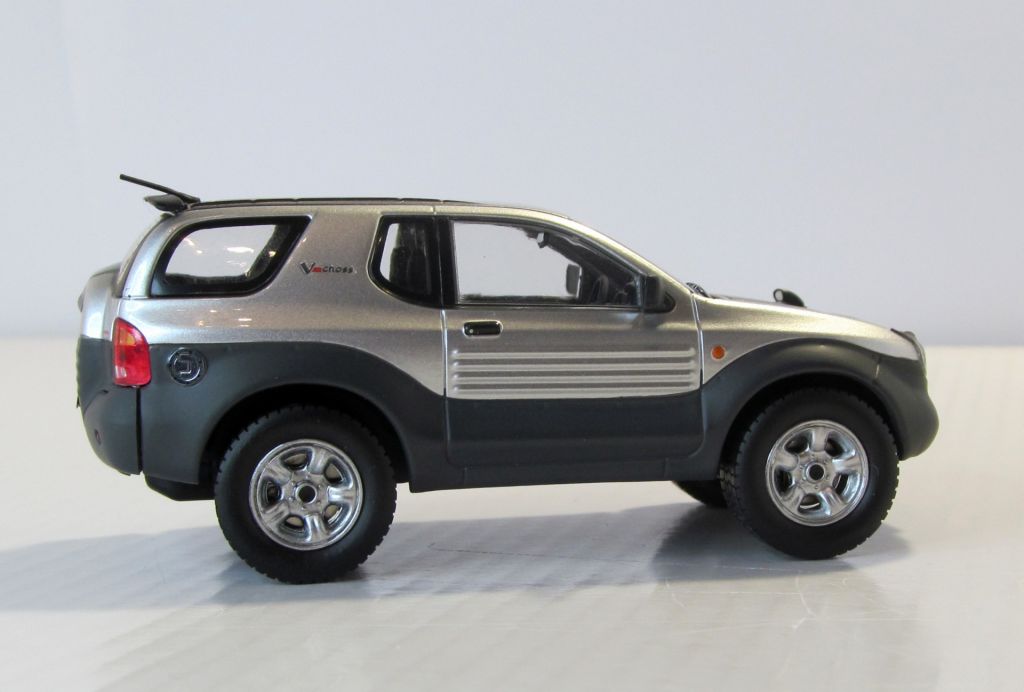 Isuzu Vichi Cross silver, Premium X Models. PremiumX. 1:43 Исузу - фото фото фото 3
