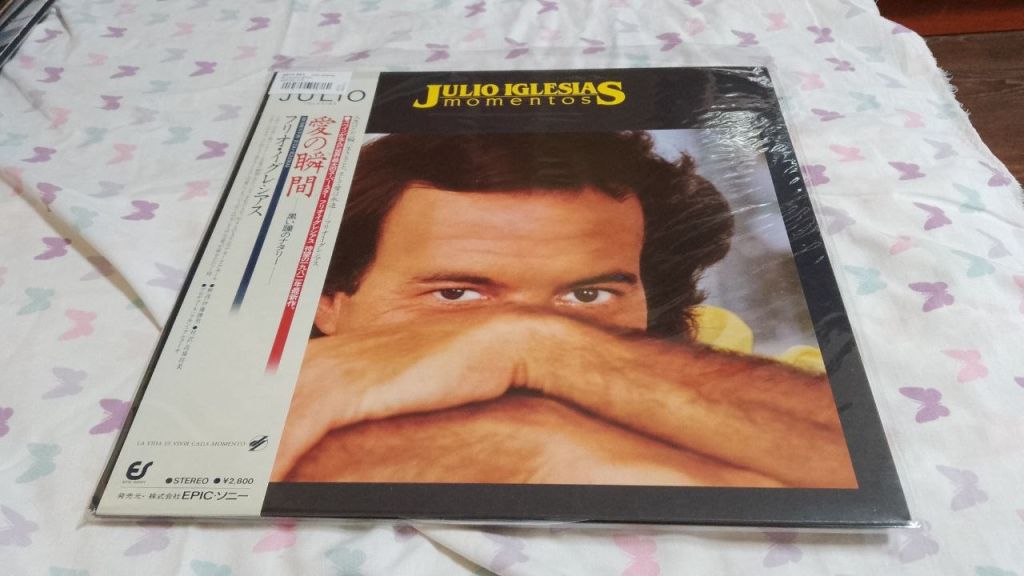 Julio Iglesias - Momentos. японский винил - фото фото фото 0