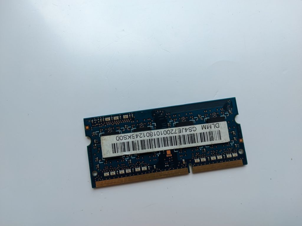 HYNIX DDR3 1GB PC3-8500S 1066 MHZ HMT112S6TFR8C-H9 - фото фото фото 1