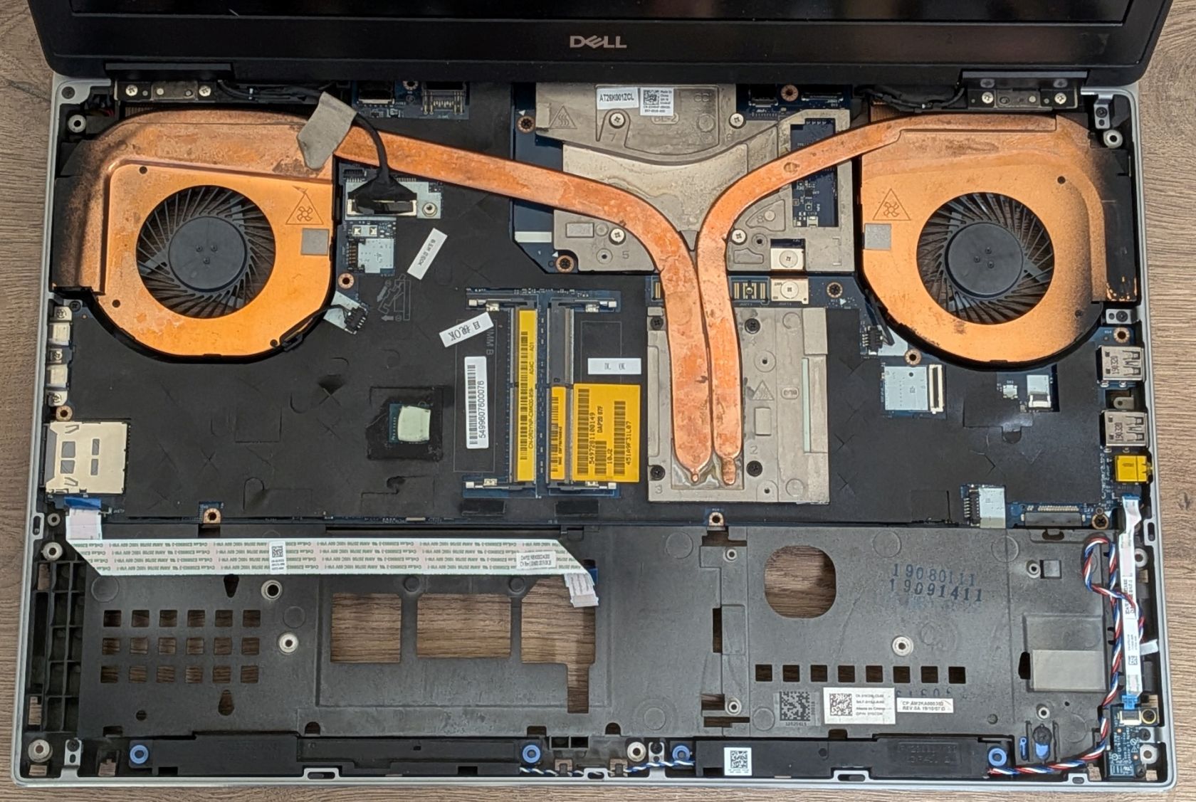 Ноутбук Dell Precision 7730 I7-8850H - фото фото фото 14