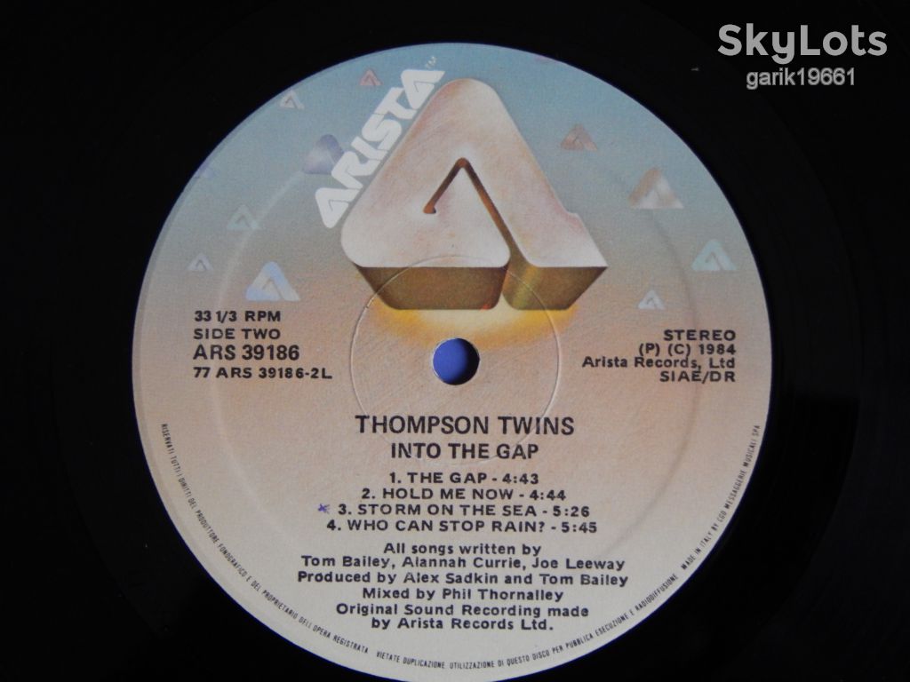 Thompson Twins ‎– Into The Gap  (Arista ‎– ARS 39186, Italy) EX+/NM- - фото фото фото 4