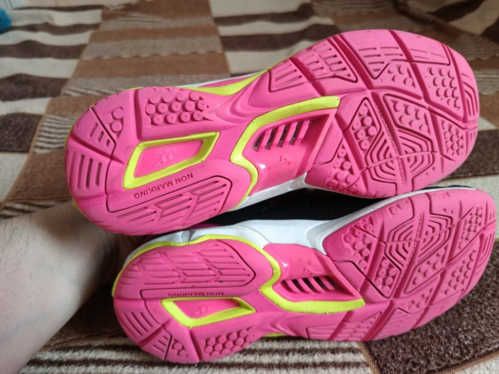 Кросівки Mizuno Wave Stealth 4 - фото фото фото 4