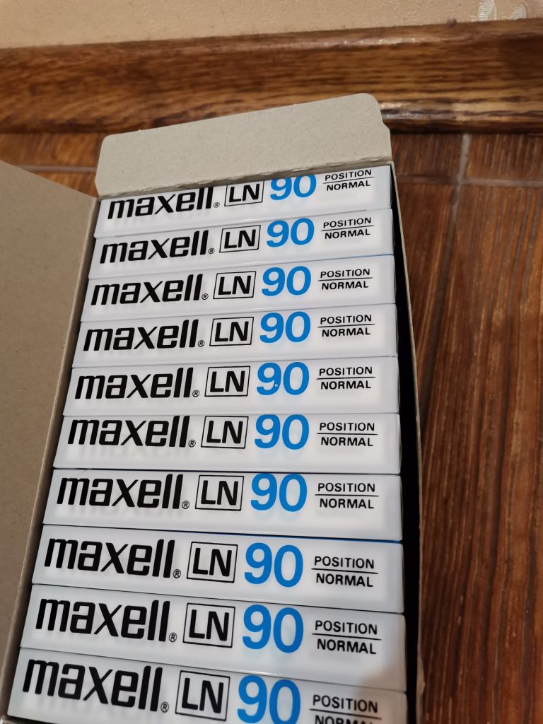 Аудио кассета Maxell LN90 - фото фото фото 2