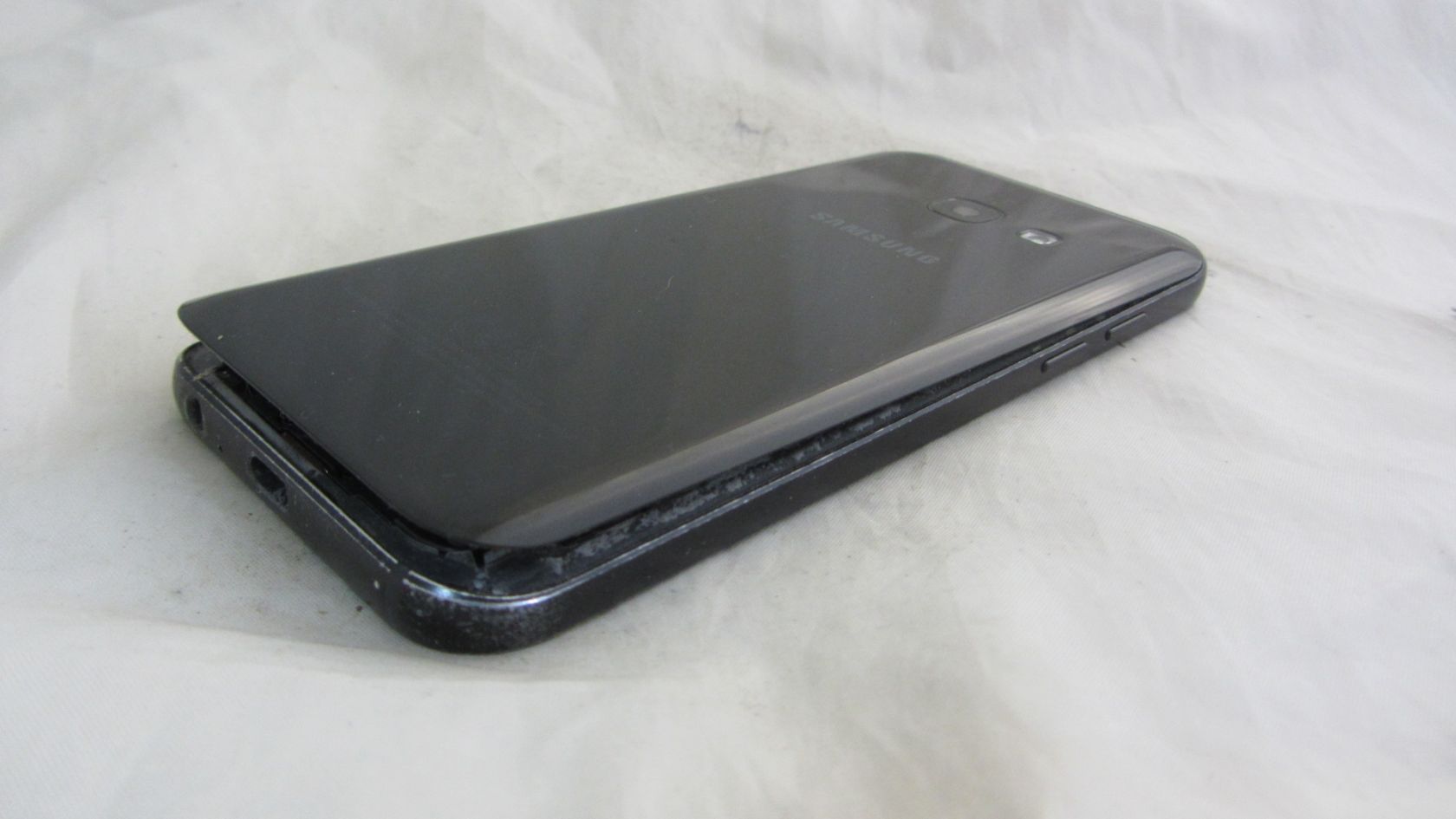 Samsung Galaxy A3 2017 Duos   (SM-A320FL) Black - фото фото фото 4