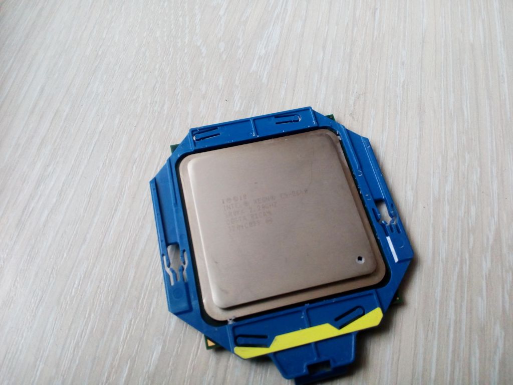 Процесор Intel Xeon E5-2660 та інші - фото фото фото 0