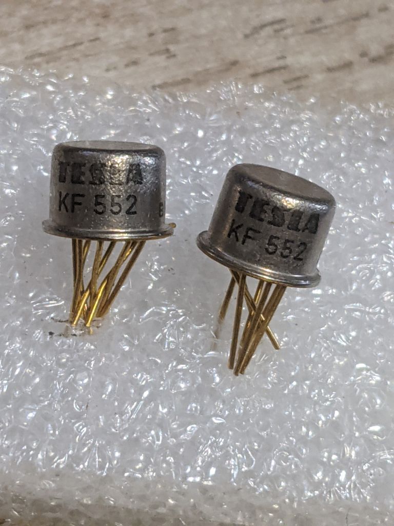 KF552 MOS Dual P-Channel 15mA 10V 0.1W      (7-3) - фото фото фото 0