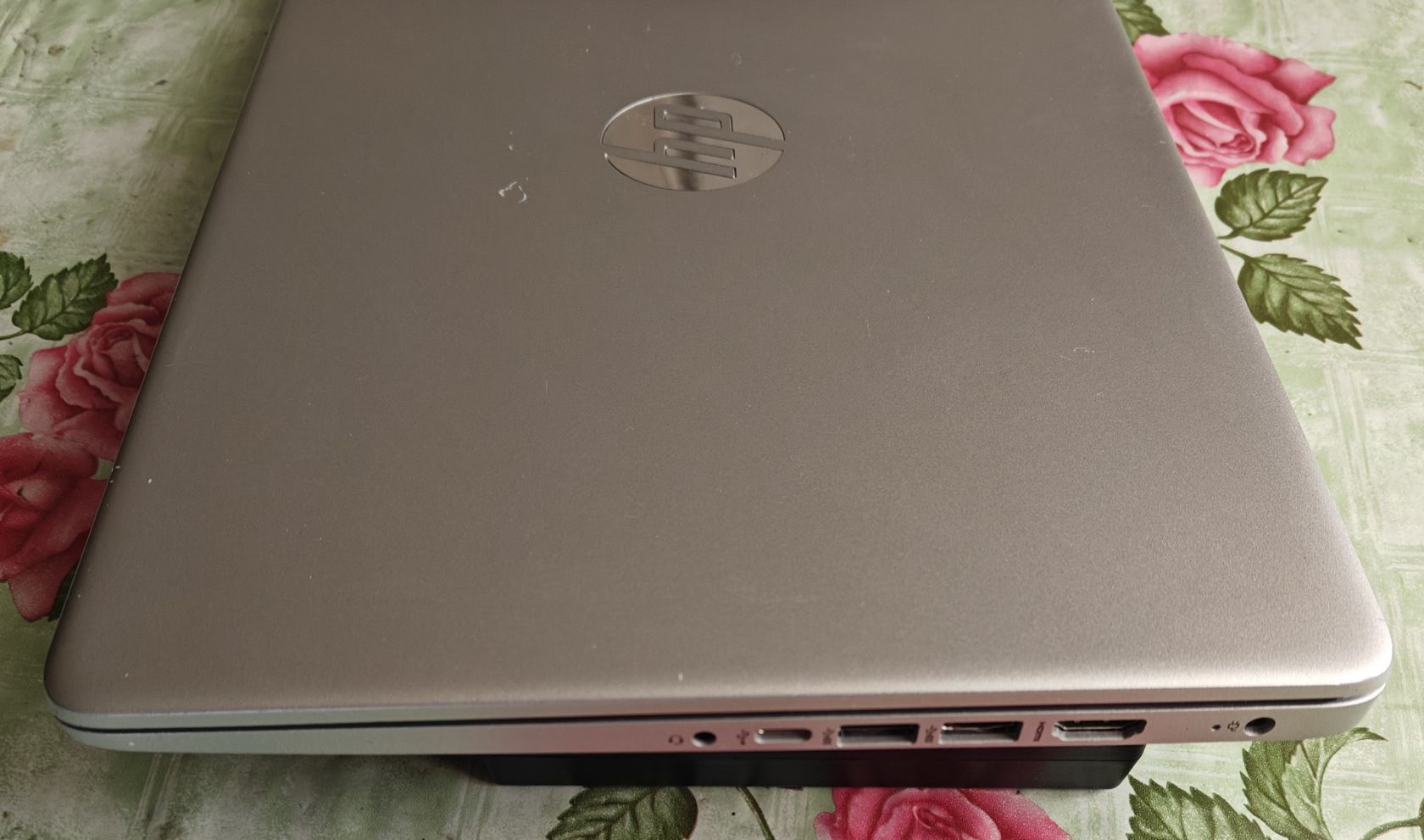 HP 14 /FHD/Ryzen 3/8GB/256SSD - фото фото фото 3