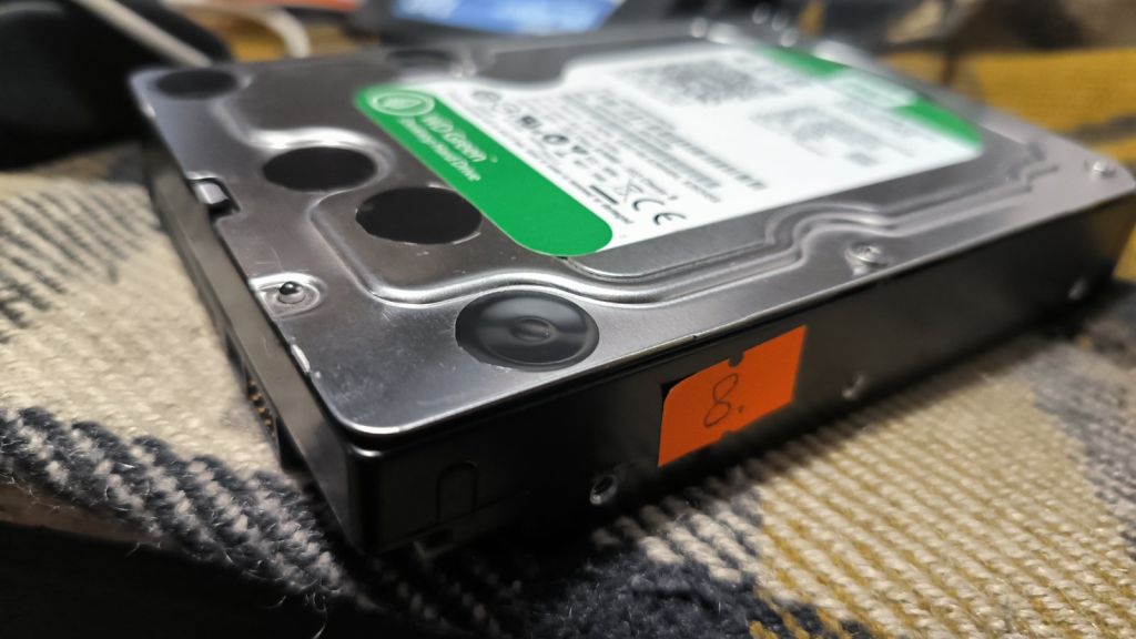 Жорсткий диск HDD Western Digital WD40EZRX 4TB №8 - фото фото фото 2