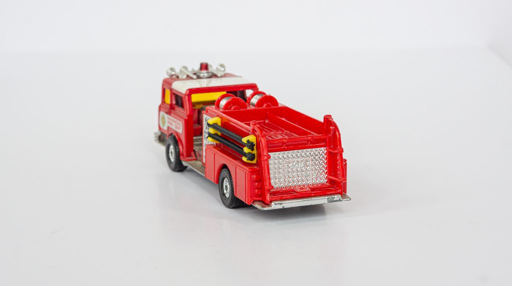 1:50 Mack CF Fire Pumper, CORGI #2029 Gt.Britain 1980 - фото фото фото 4