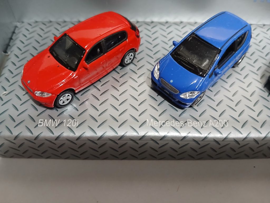 Автомобілі BMW і MB. WELLY 1:87 H0  (11759). - фото фото фото 3
