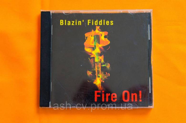Музичний диск CD. BLAZIN FIDDLES - Fire On - фото фото фото 0