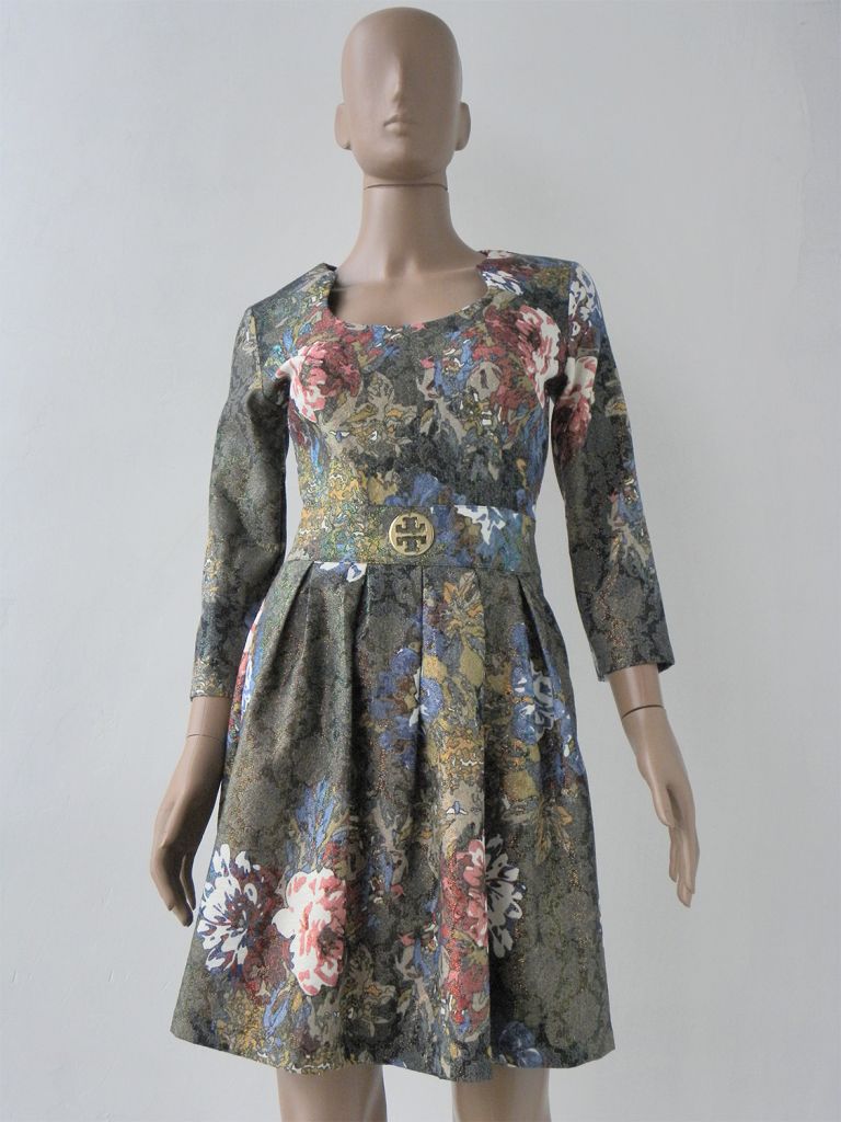 Вишукане нарядне плаття 42 розмір      (36 євророзмір). - фото фото фото 0