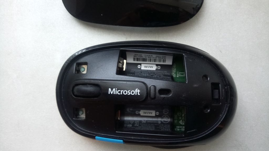 МЫШКА БЕСПРОВОДНАЯ MICROSOFT Sculpt Comfort Mouse БЕЗ ПРИЕМНИКА - фото фото фото 1