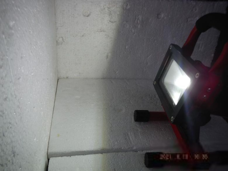 Фонарік LED на акумуляторі. 10W з зарядним. - фото фото фото 4