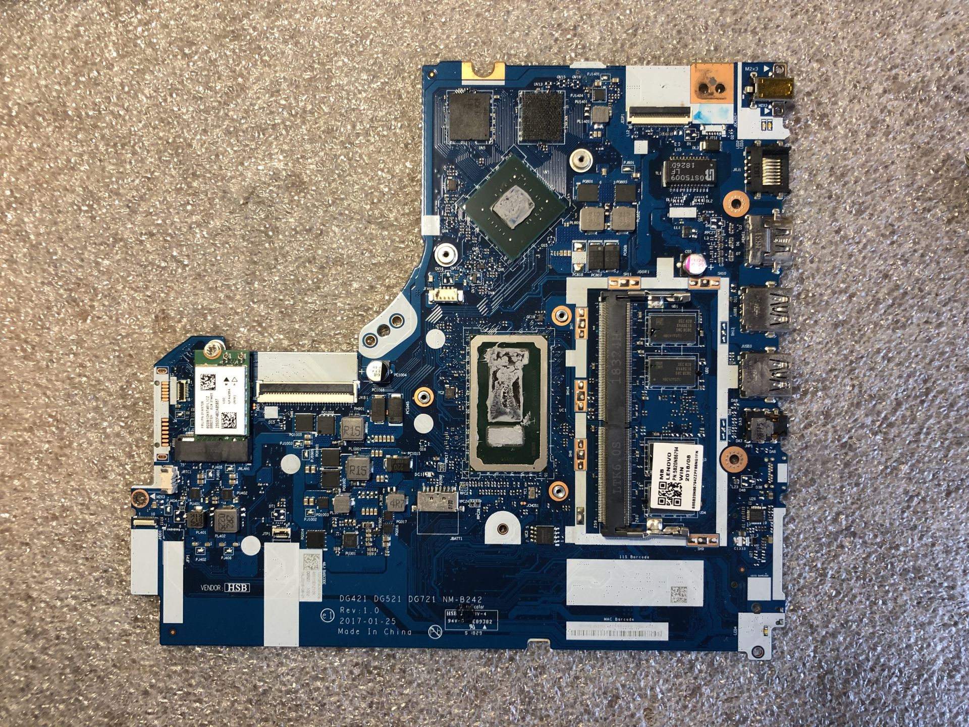 LENOVO Ideapad 320 330 на частини - фото фото фото 4