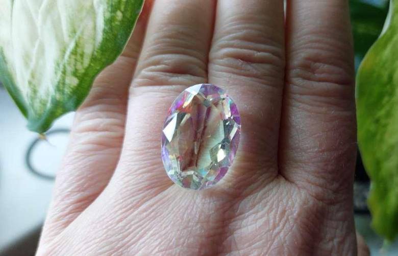 Радужный кварц   23.45 Ct Сертификат - фото фото фото 1