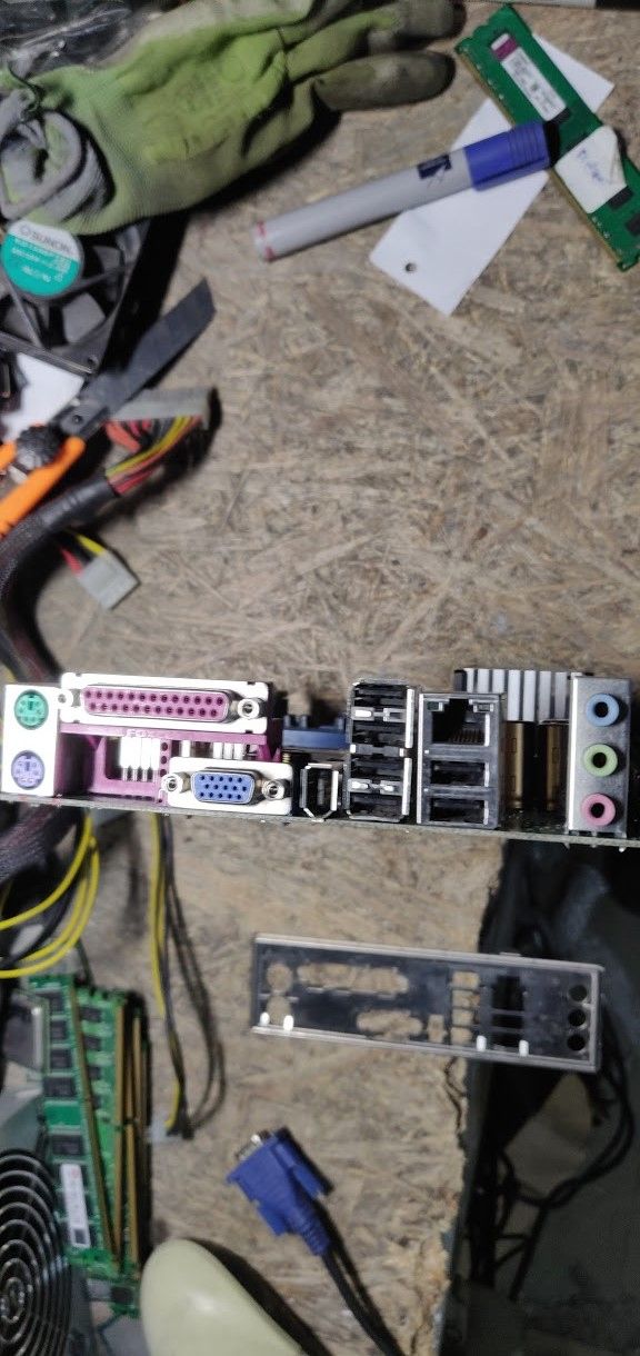 Мат. плата Intel DQ965GF LGA775 Q965 PCI-E+SVGA+GbLAN+1394 SATA RAID MicroATX 4DDR2 № 202808 - фото фото фото 2
