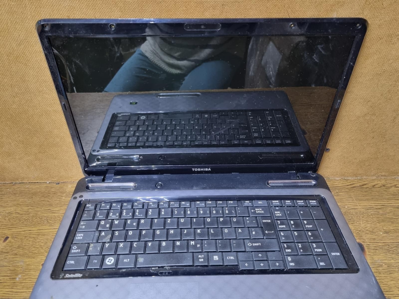 T50 Ноутбук Toshiba L775 - фото фото фото 4
