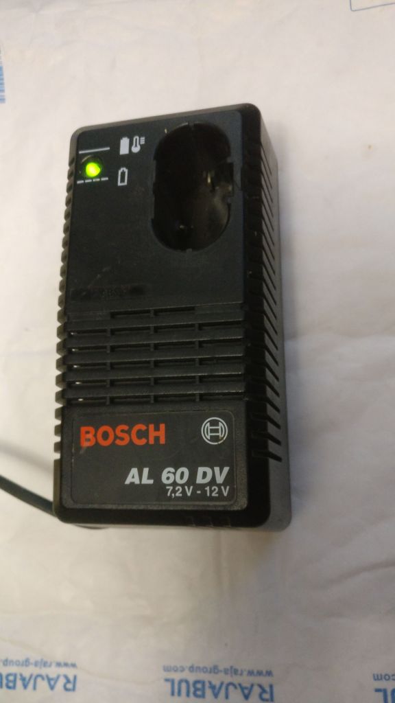 Зарядное устройство Bosch AL 60 DV 7,2V-12V - фото фото фото 0
