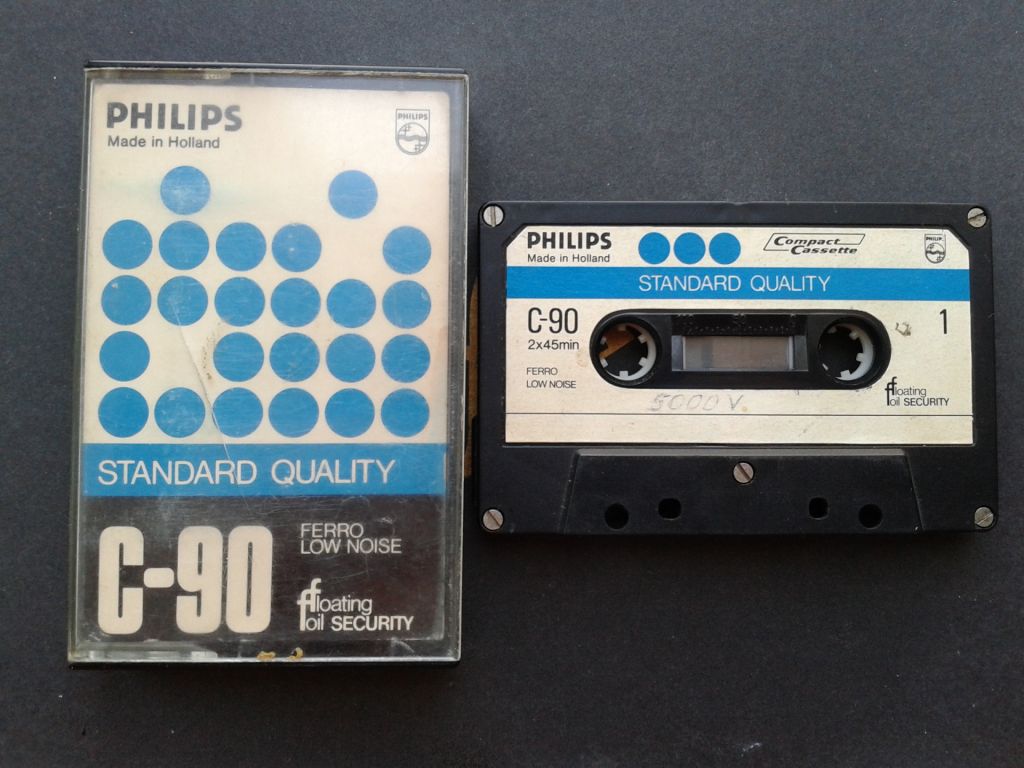 Аудиокассета Philips C-90 - фото фото фото 0
