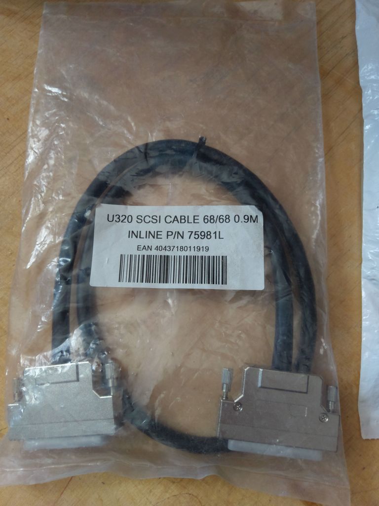 U320 SCSI CABLE 68/68 0.9M  (новий) - фото фото фото 0