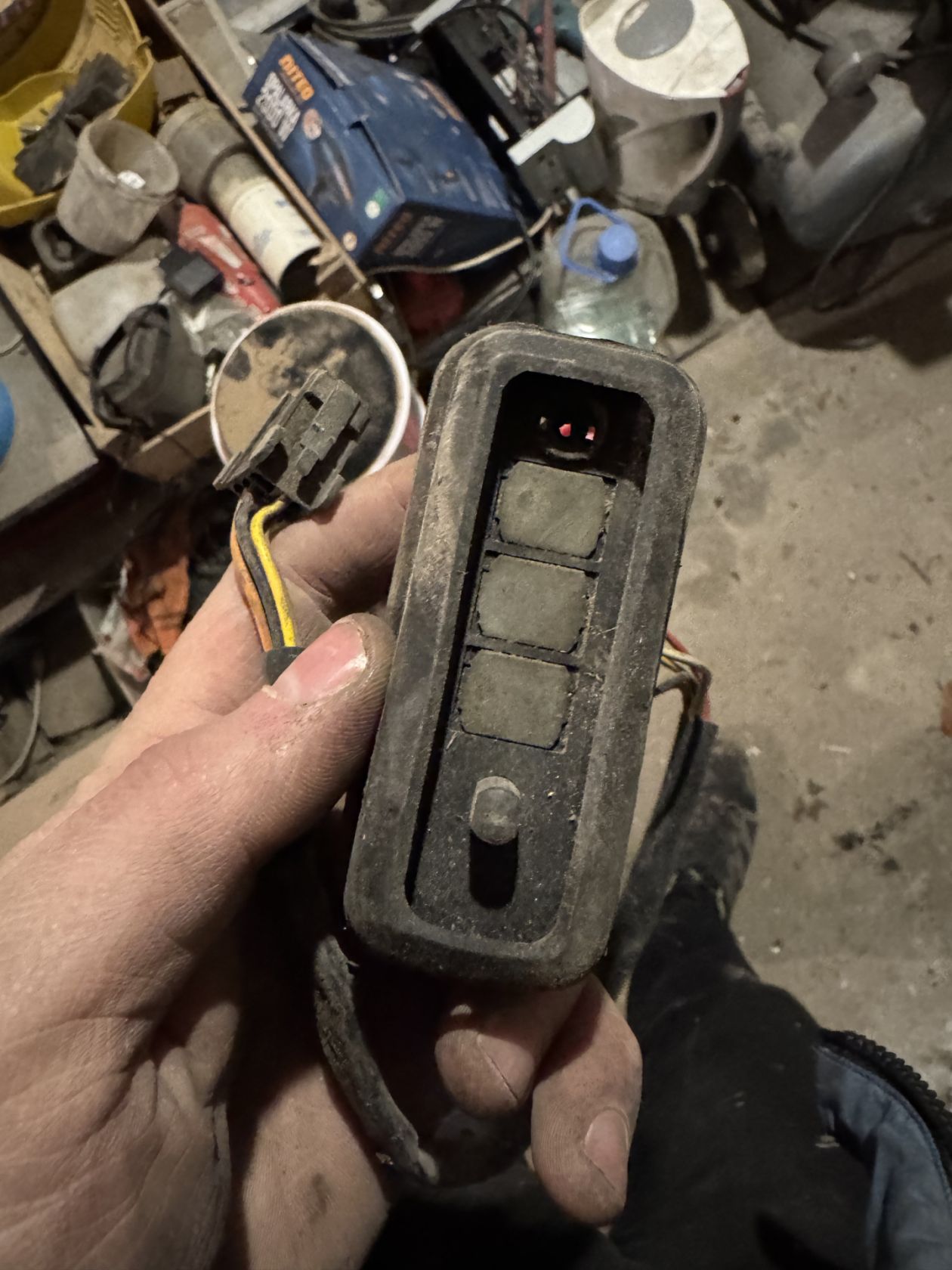 Датчик відсувної дверки в автомобіль - фото фото фото 0