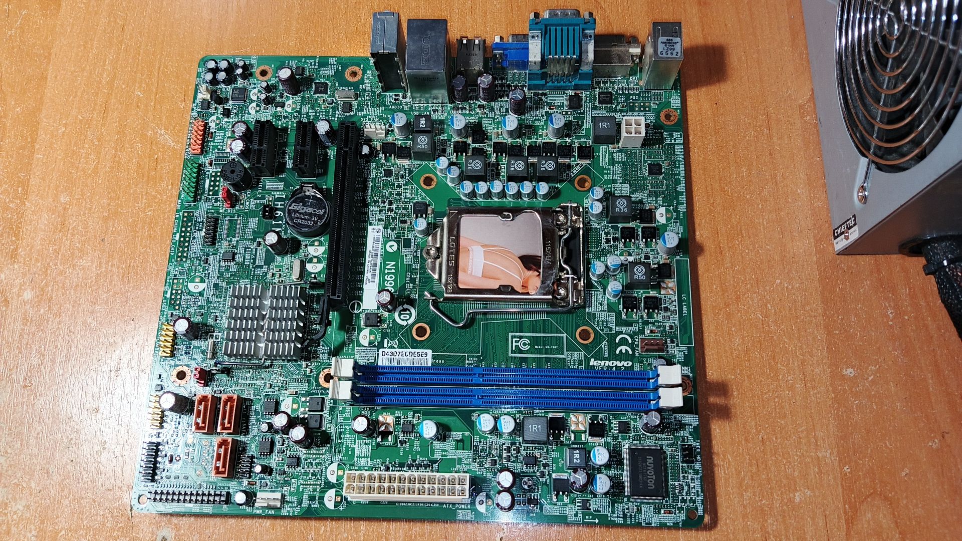 Материнская плата Lenovo IH61M       (Socket 1155/Intel H61/PCI-Express 16/MicroATX) - фото фото фото 0