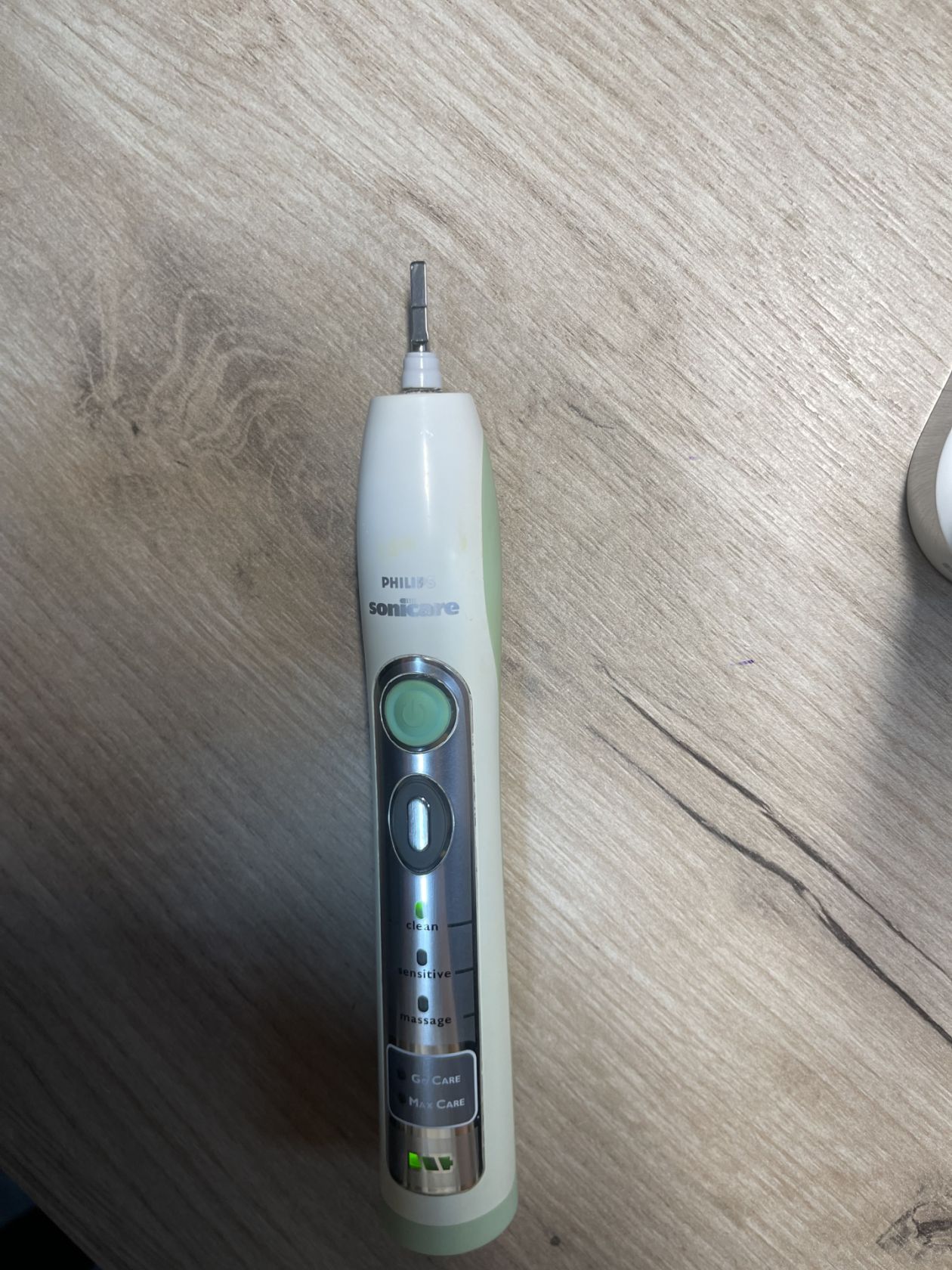 Зубная щётка з зарядкою  Philips sonicare hx6910 - фото фото фото 0