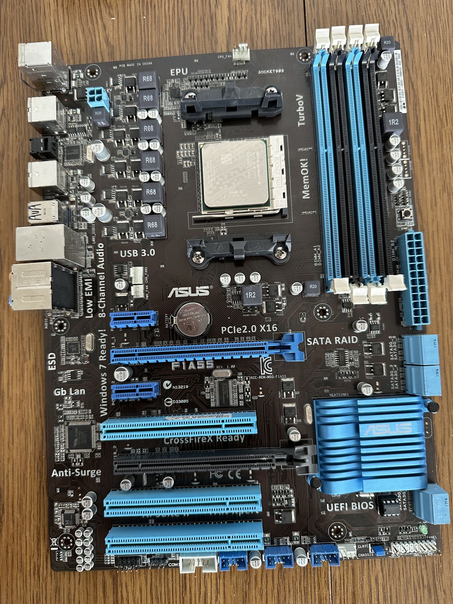 Материнская плата Asus F1A55 R2.0   (sFM1 + Athlon 651 - фото фото фото 0