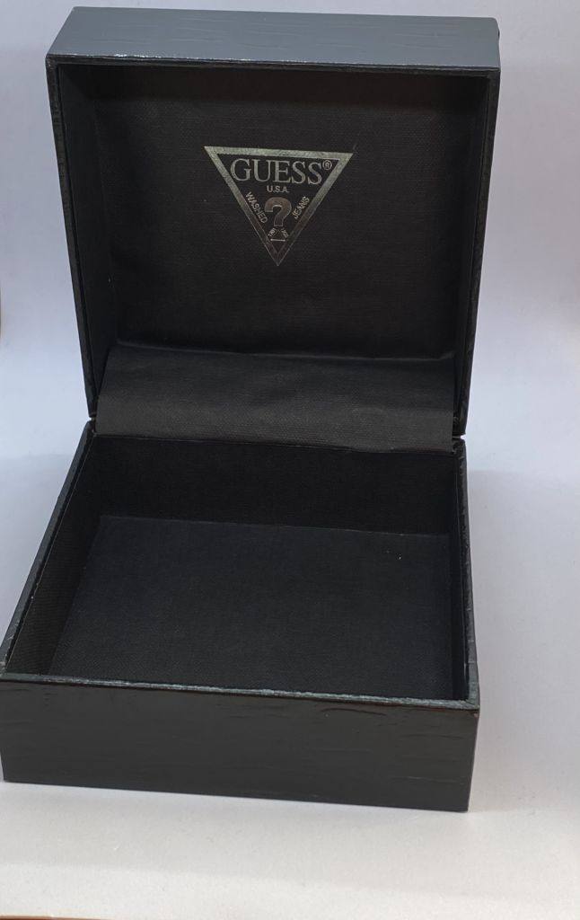 Коробка для годинника guess  (оригінал) чорна - фото фото фото 2