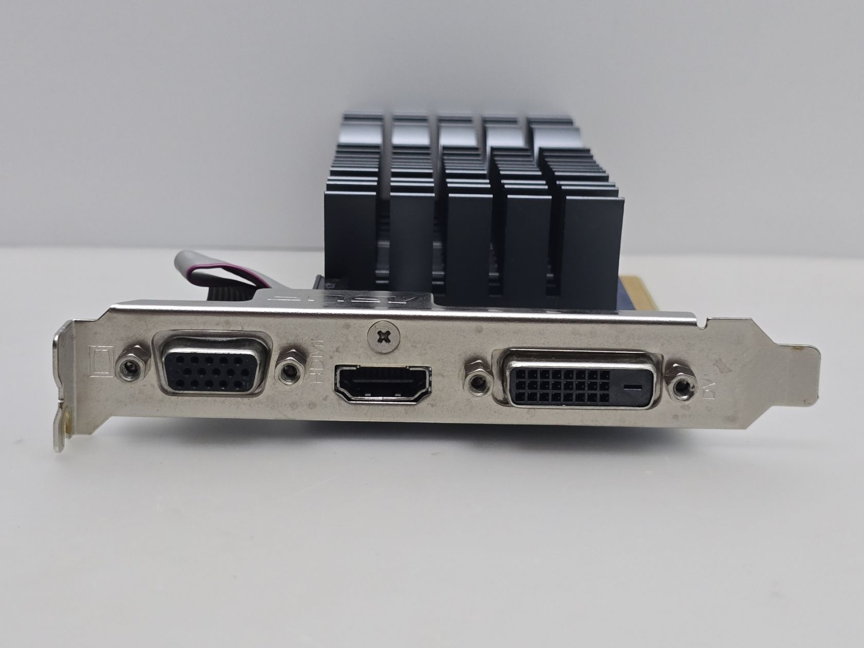 Відеокарта ASUS GeForce GT 710 2GB  (GDDR5,64 Bit,HDMI,PCI-Ex, Б/у) - фото фото фото 2