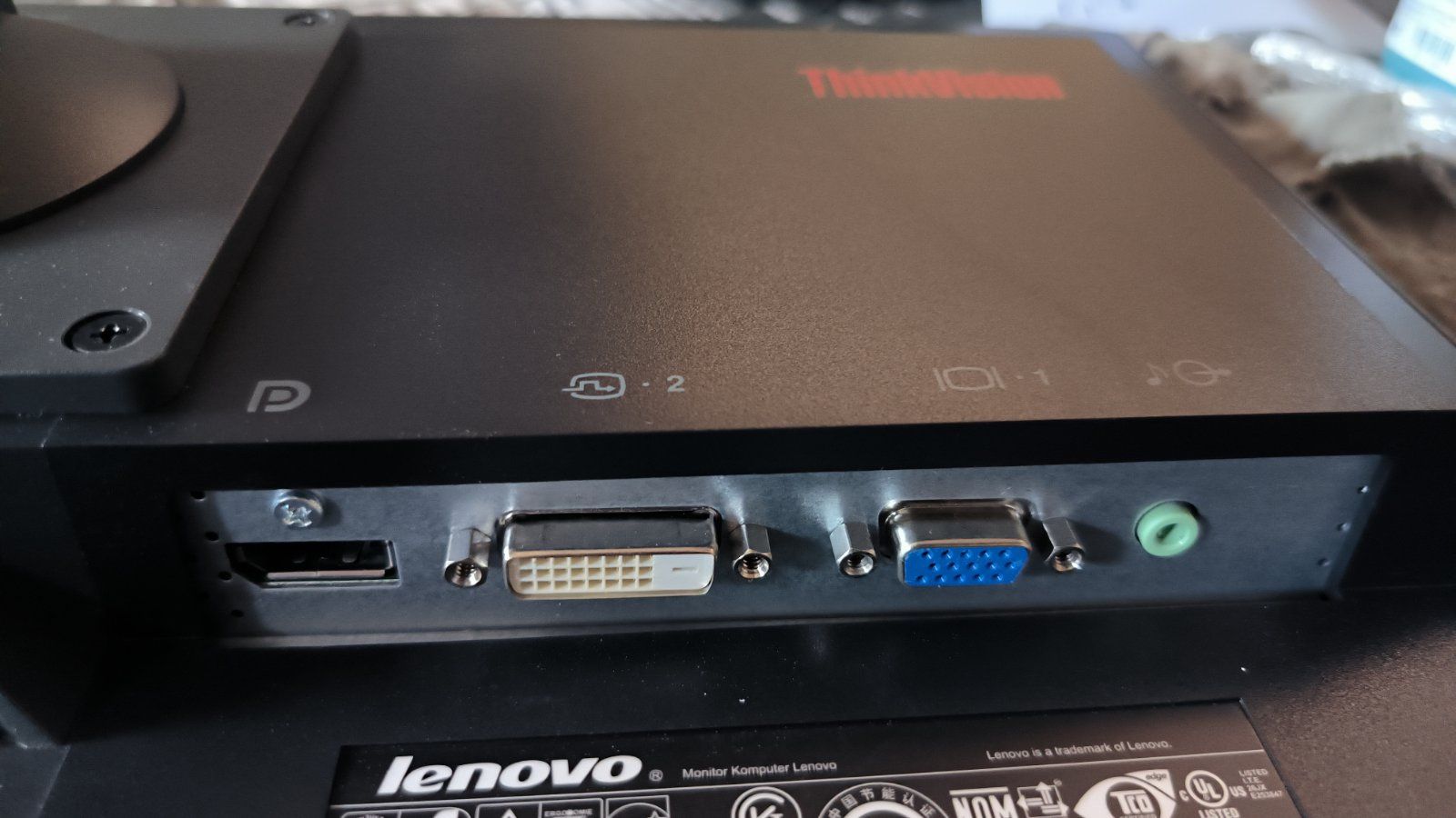 Монітор Lenovo LT2252pwD - фото фото фото 3