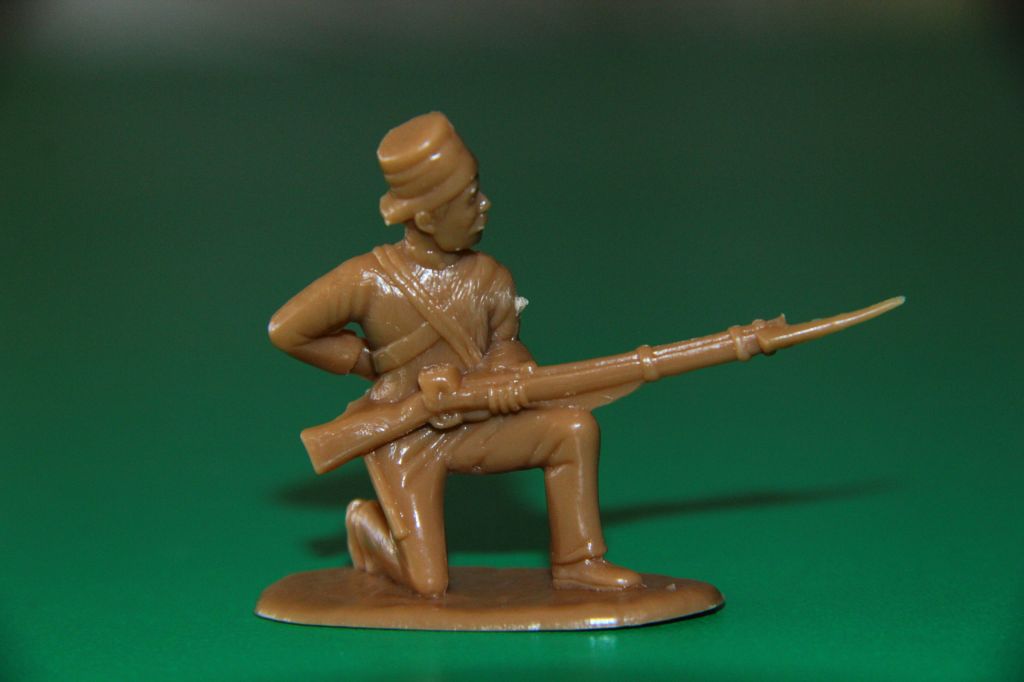 ПІХОТИНЕЦЬ Півдня КОНФЕДЕРАТ солдатик ARMIES in PLASTIC 54-60мм - фото фото фото 0