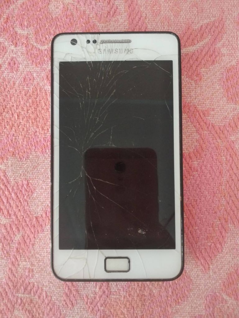Мобильный телефон смартфон Samsung ﻿Gt-i9105p - фото фото фото 0