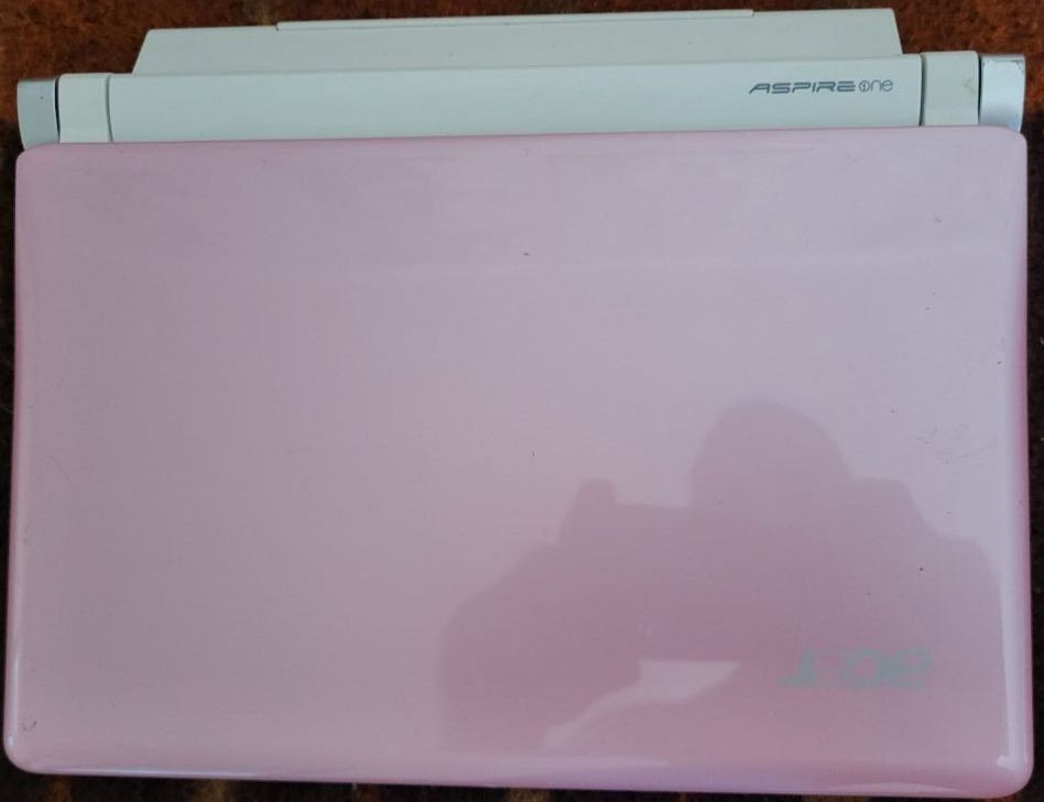Нетбук Acer Aspire One Intel Atom - фото фото фото 1