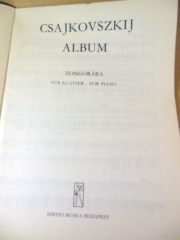 Csajkovszkij Album. Zongorara Für Klavier - For Piano - фото фото фото 1