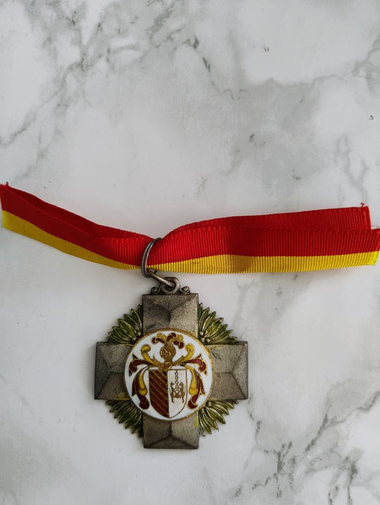 Відзнака випускника Єзуїтьскої колегії Іспанія. - фото фото фото 2