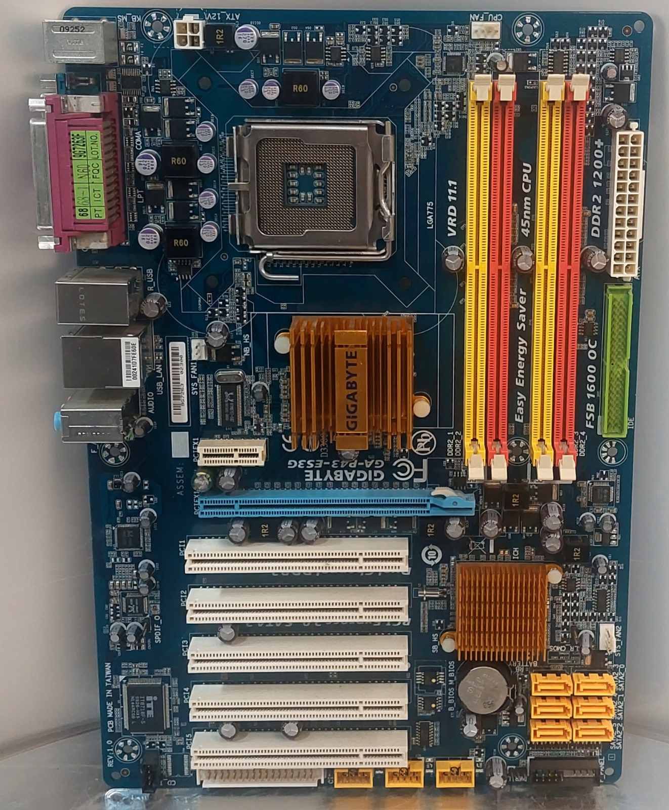 Материнська плата  Gigabyte GA-P43-ES3G  Socket 775 / ATX / 4 x DDR2  б/в - фото фото фото 0
