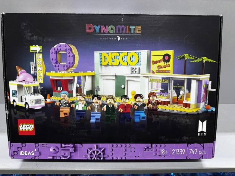 Блоковый конструктор LEGO Ideas BTS Dynamite (21339) Новый! - фото фото фото 0